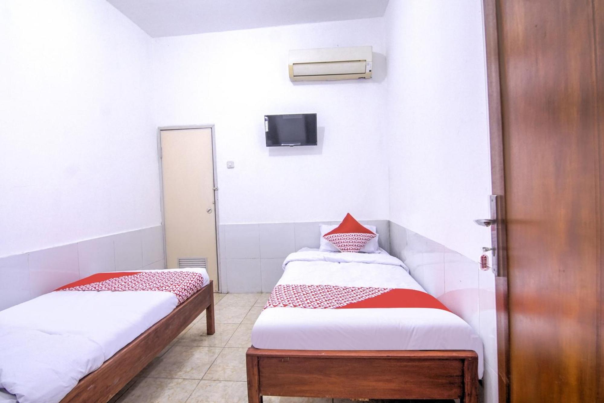 Oyo 3317 Maju Jaya Homestay Syariah Bogor Zewnętrze zdjęcie