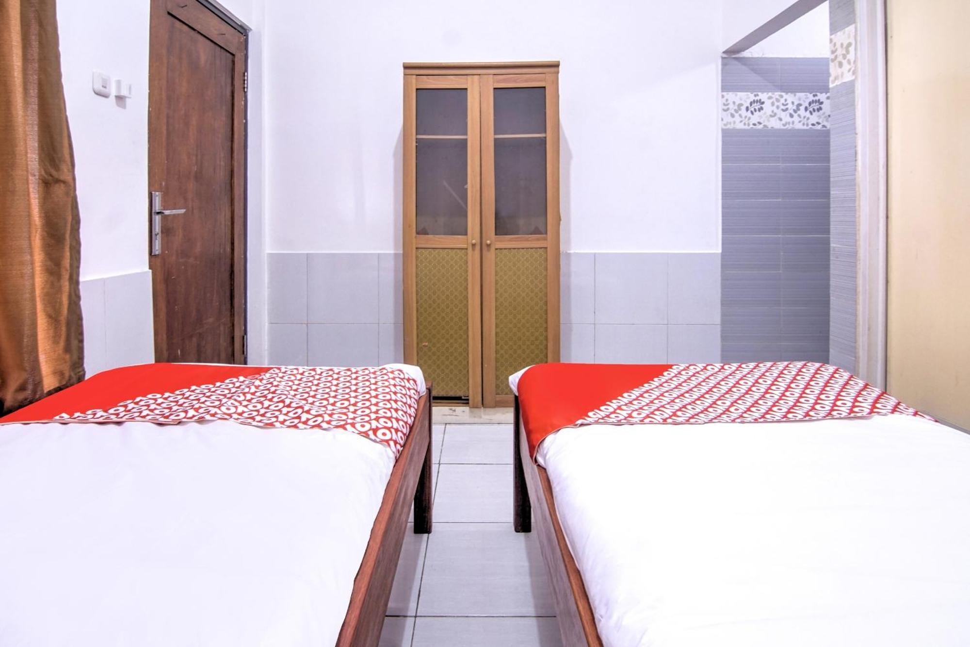 Oyo 3317 Maju Jaya Homestay Syariah Bogor Zewnętrze zdjęcie