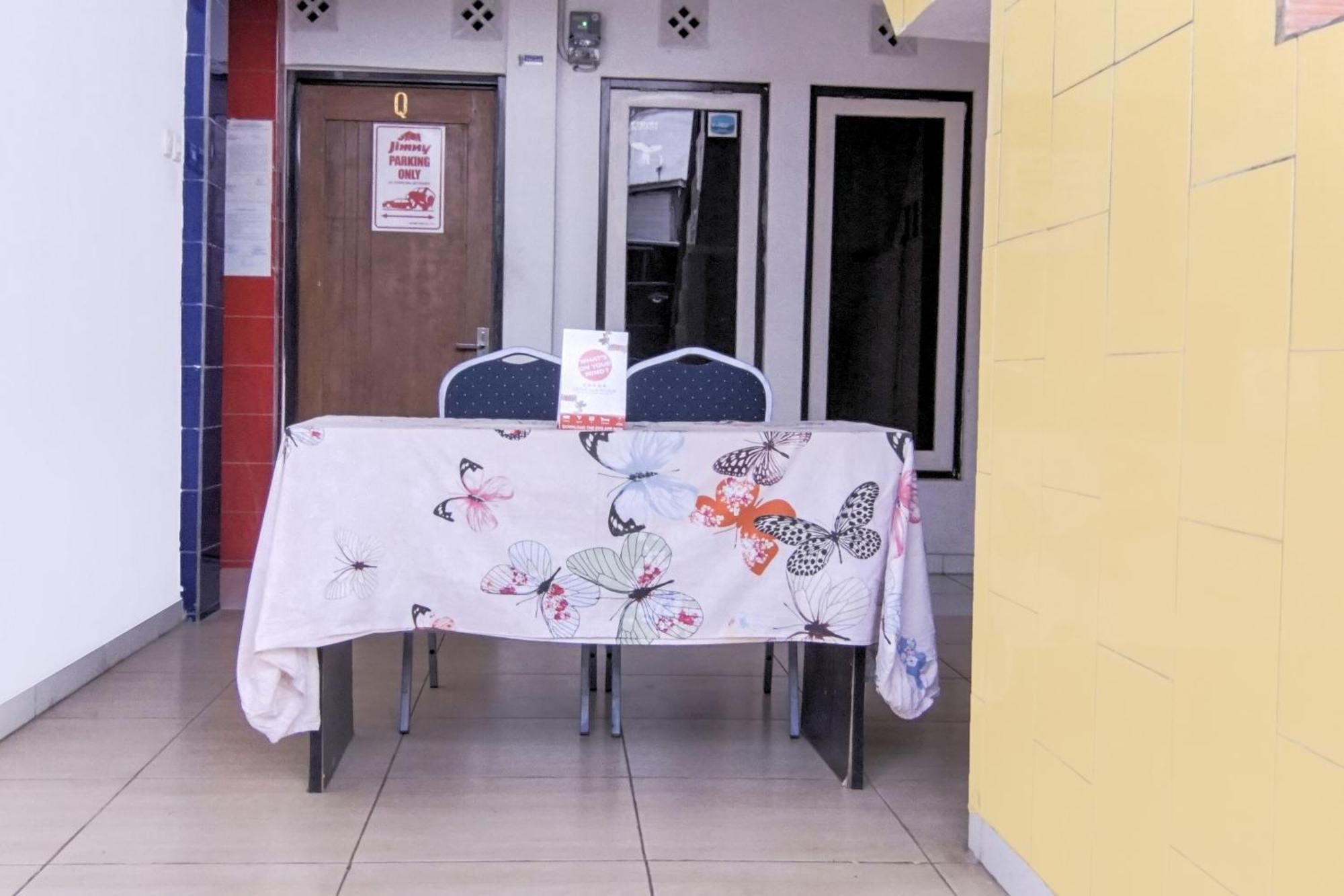 Oyo 3317 Maju Jaya Homestay Syariah Bogor Zewnętrze zdjęcie